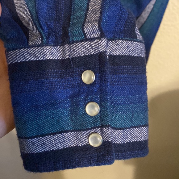 Wrangler western snap button down shirt size XL - Picture 2 of 5